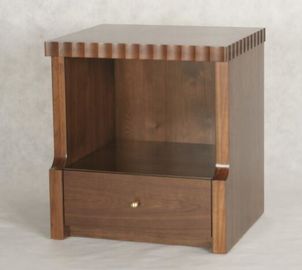 قیمت خوب Dark Color Wooden Hotel Bedside Tables With One Drawer , King / Queen Size آنلاین