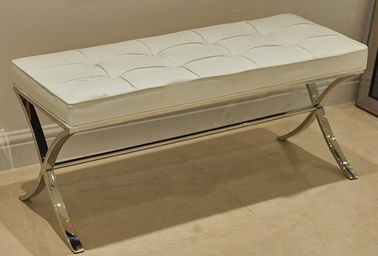 قیمت خوب Button Tufted Leather Bedroom Ottoman Bench Durable With Mental Legs , Black Colors آنلاین